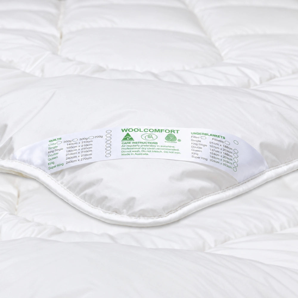 Australian Merino Wool Quilt label and piped edge detail