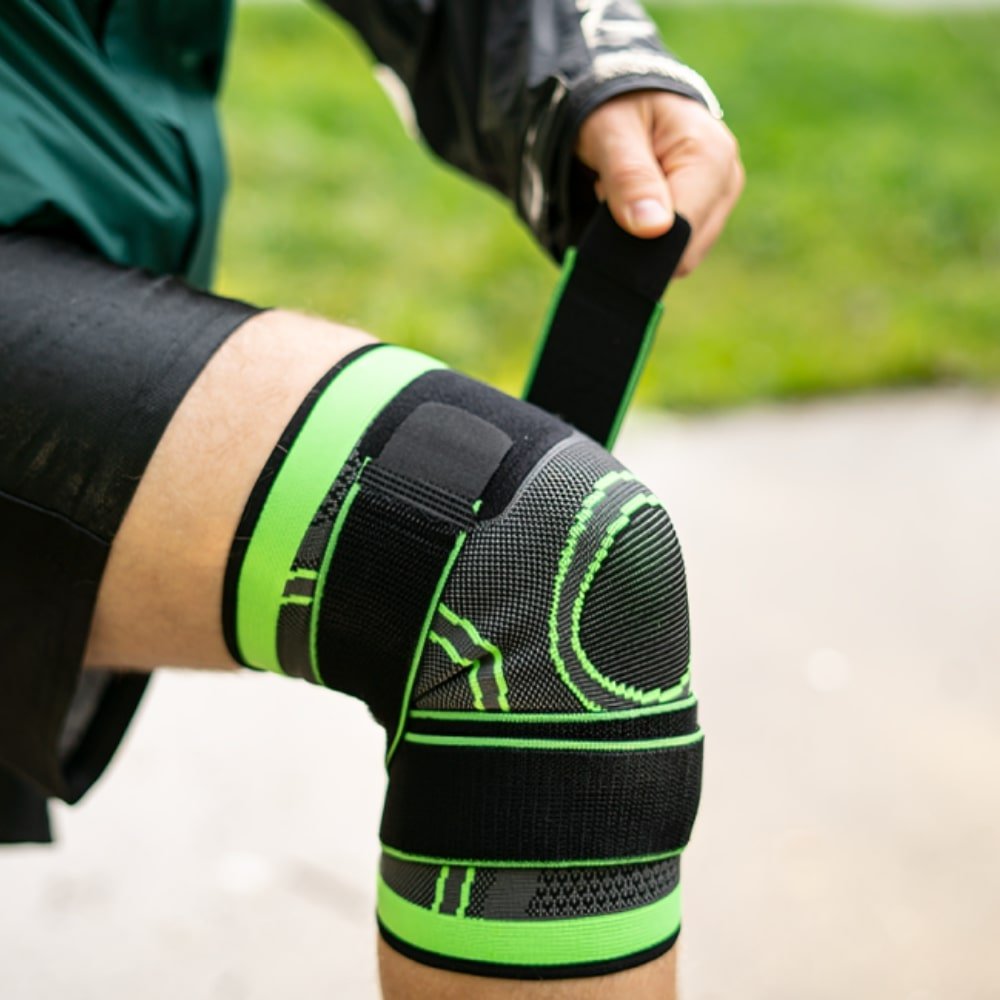 Knee sleeve for sports